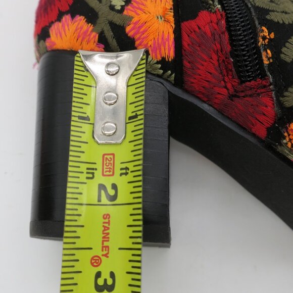 Crown Vintage Frankie Peep Toe Heavily Embroidered Booties Women's Boots 8.5M - Picture 8 of 8